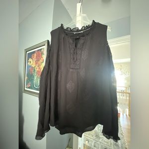 Long sleeve blouse by Daniel Rainn size xl